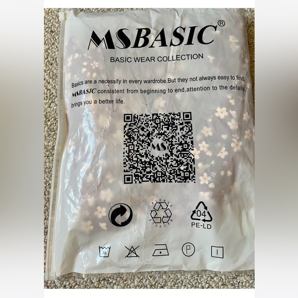 NWT | MS Basic Short Sleeve Deep V-Neck MIDI Dress | Size: S | Red Floral - Picture 9 of 10